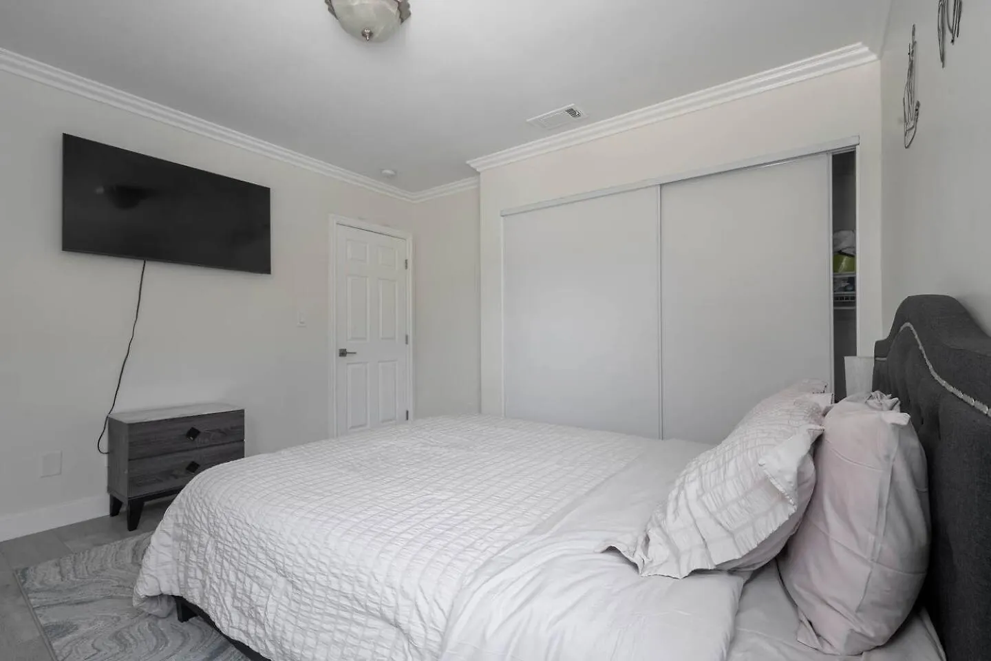 Serene Home In Central Burbank 0*,  United States
